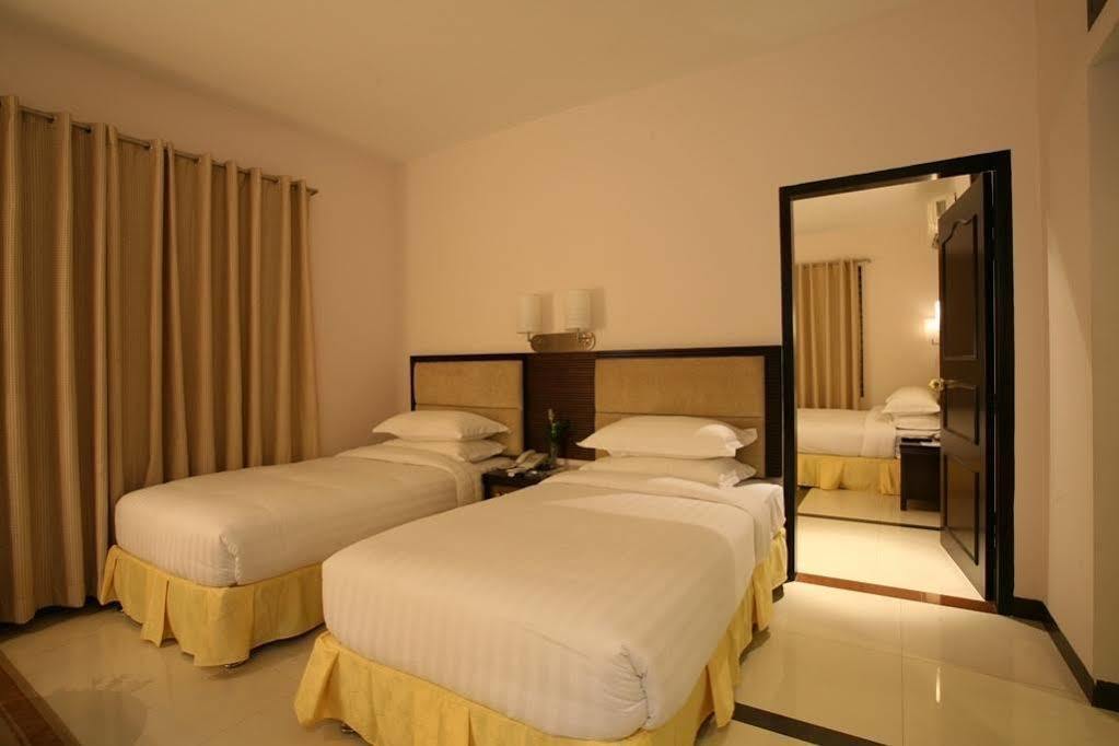 Hotel Star Pacific Sylhet Exterior photo