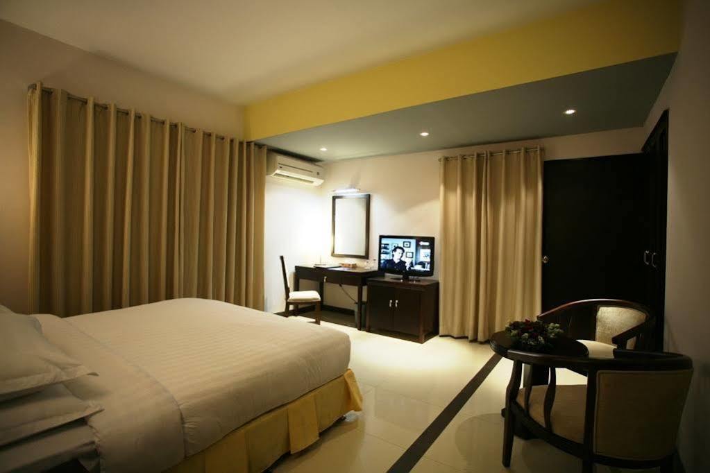 Hotel Star Pacific Sylhet Exterior photo
