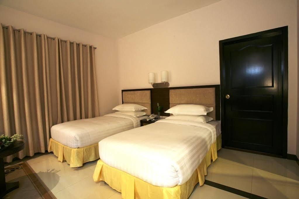 Hotel Star Pacific Sylhet Exterior photo